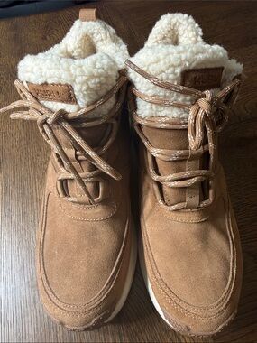 New KURU Tan Suede Shearling-Lined Lace-Up Boots Women size 10.5